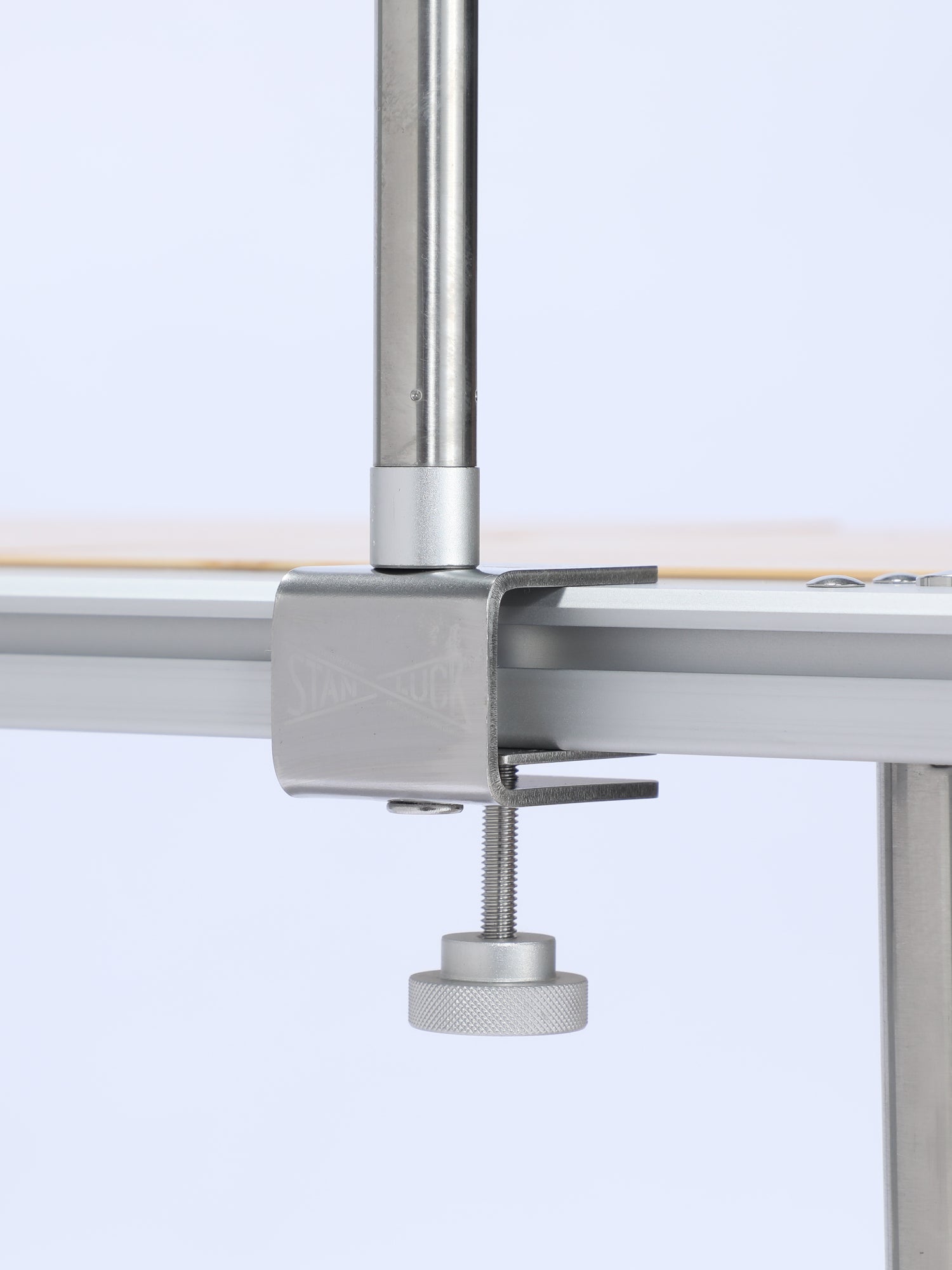 IGT Double Lantern Pole