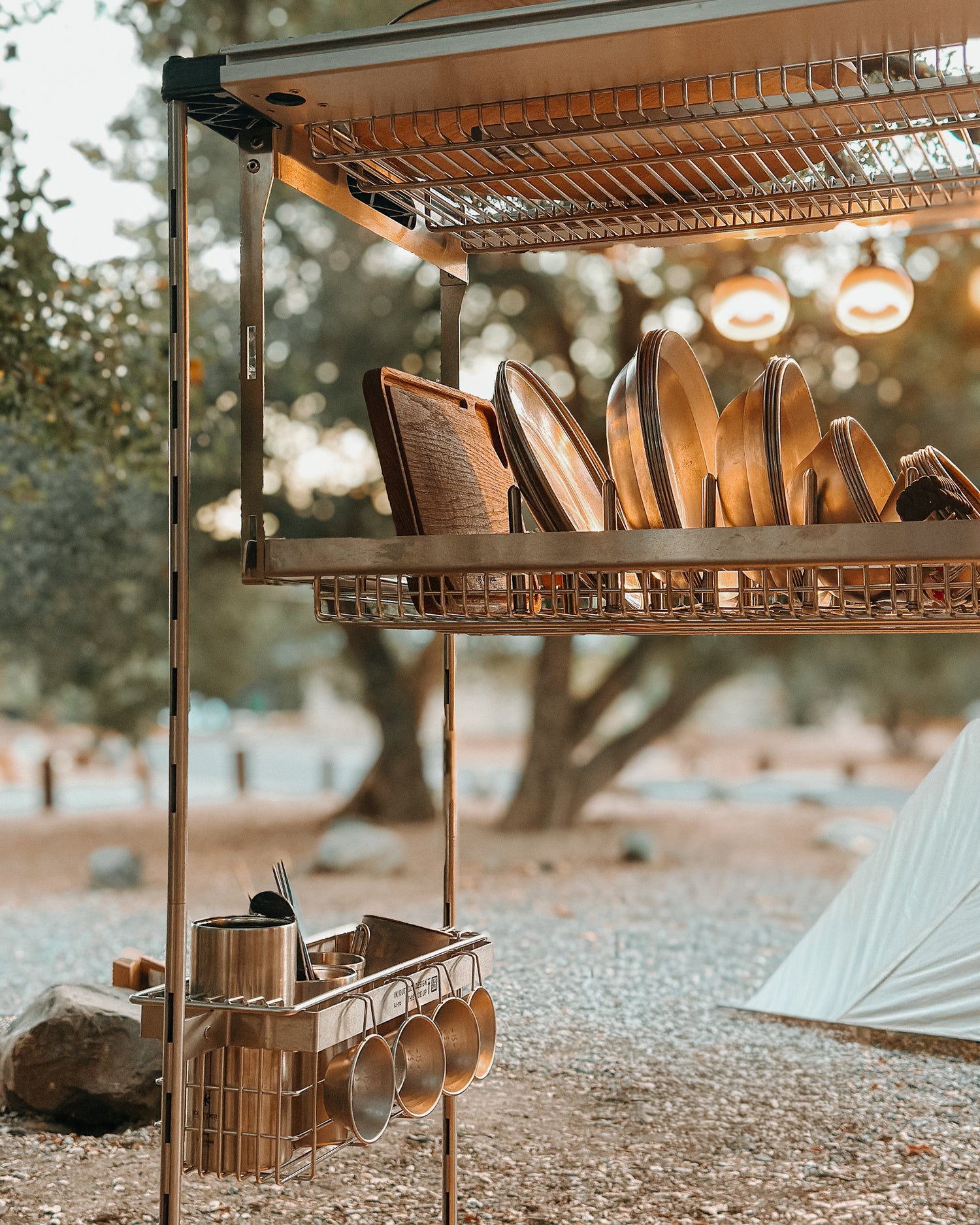 IGT SINGLE LAYER HANGING SHELF