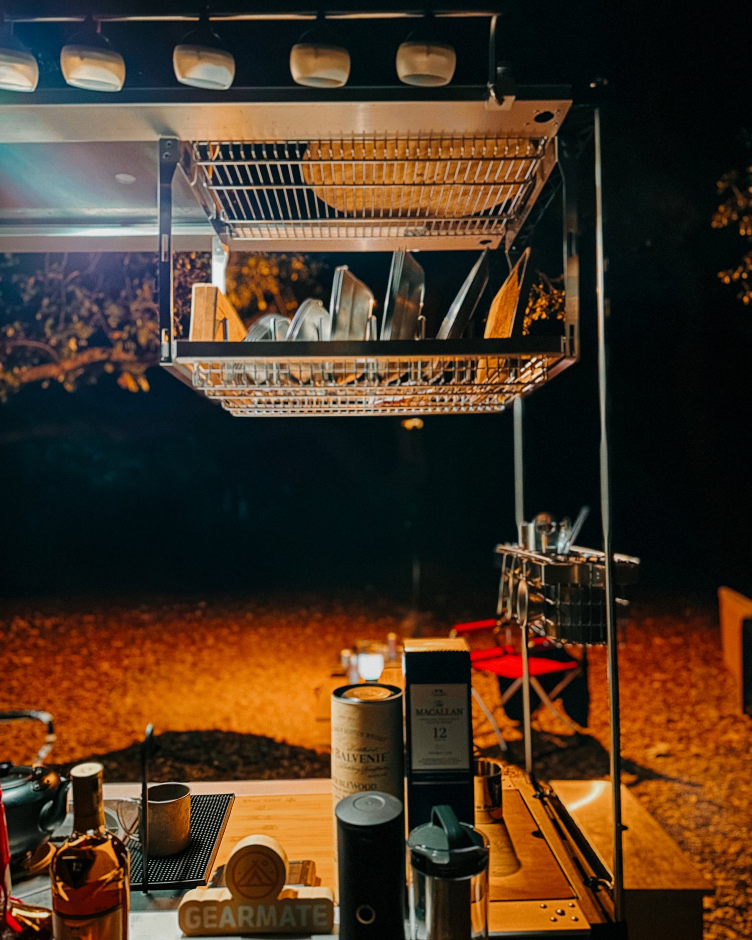 IGT SINGLE LAYER HANGING SHELF