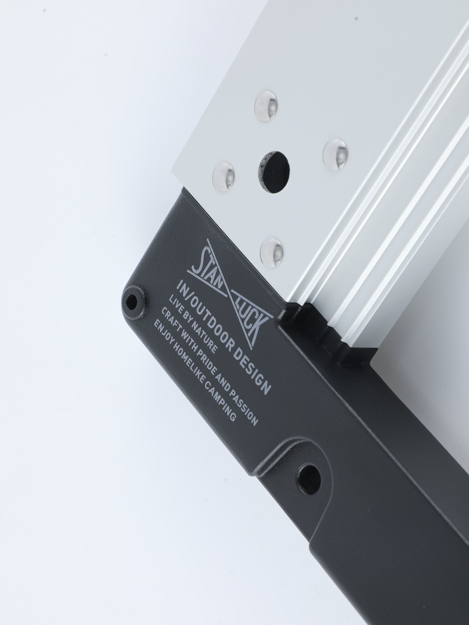 2-Unit IGT Frame – Stanluck, Inc.