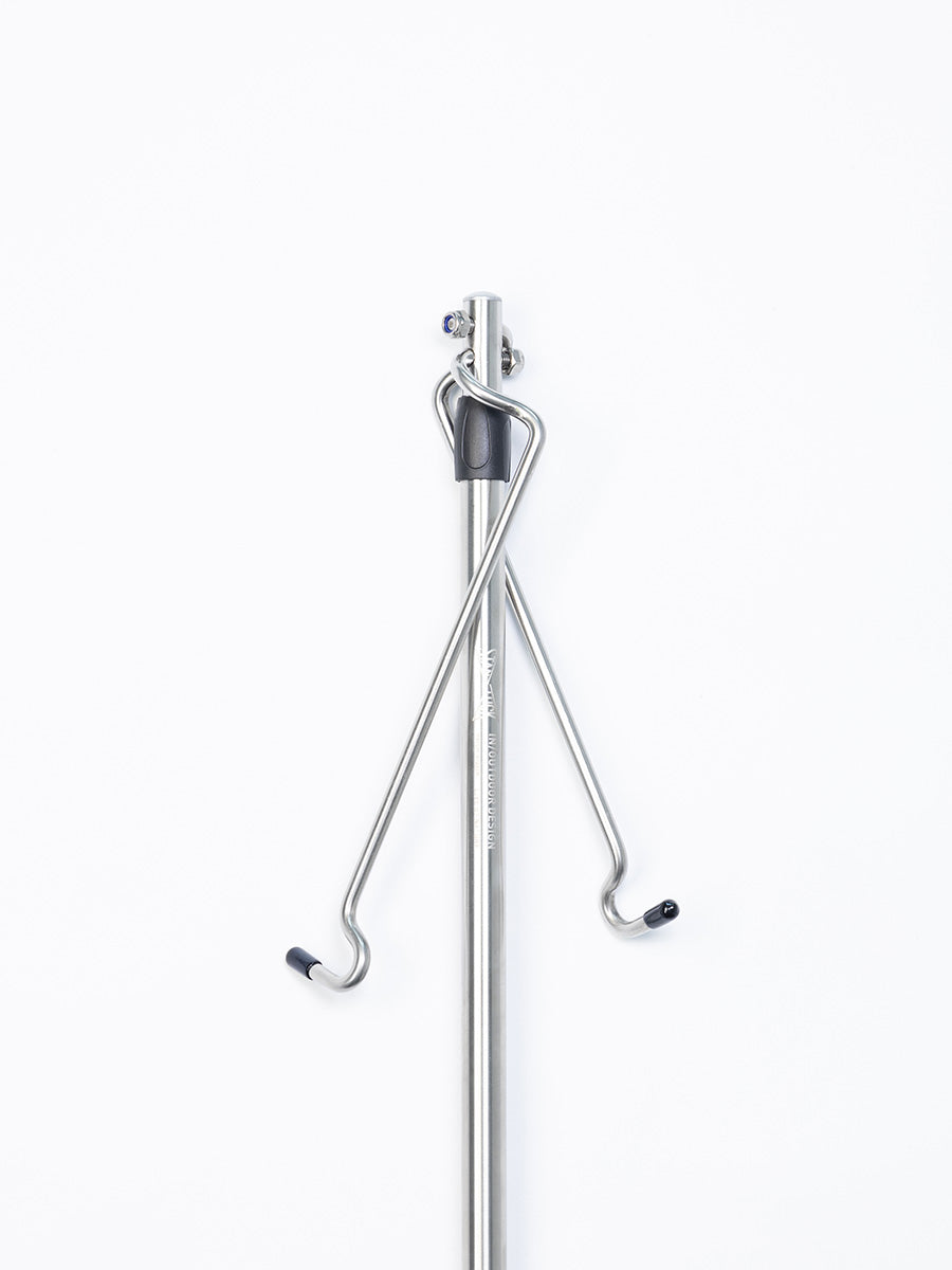 TELESCOPING DOUBLE LANTERN POLE