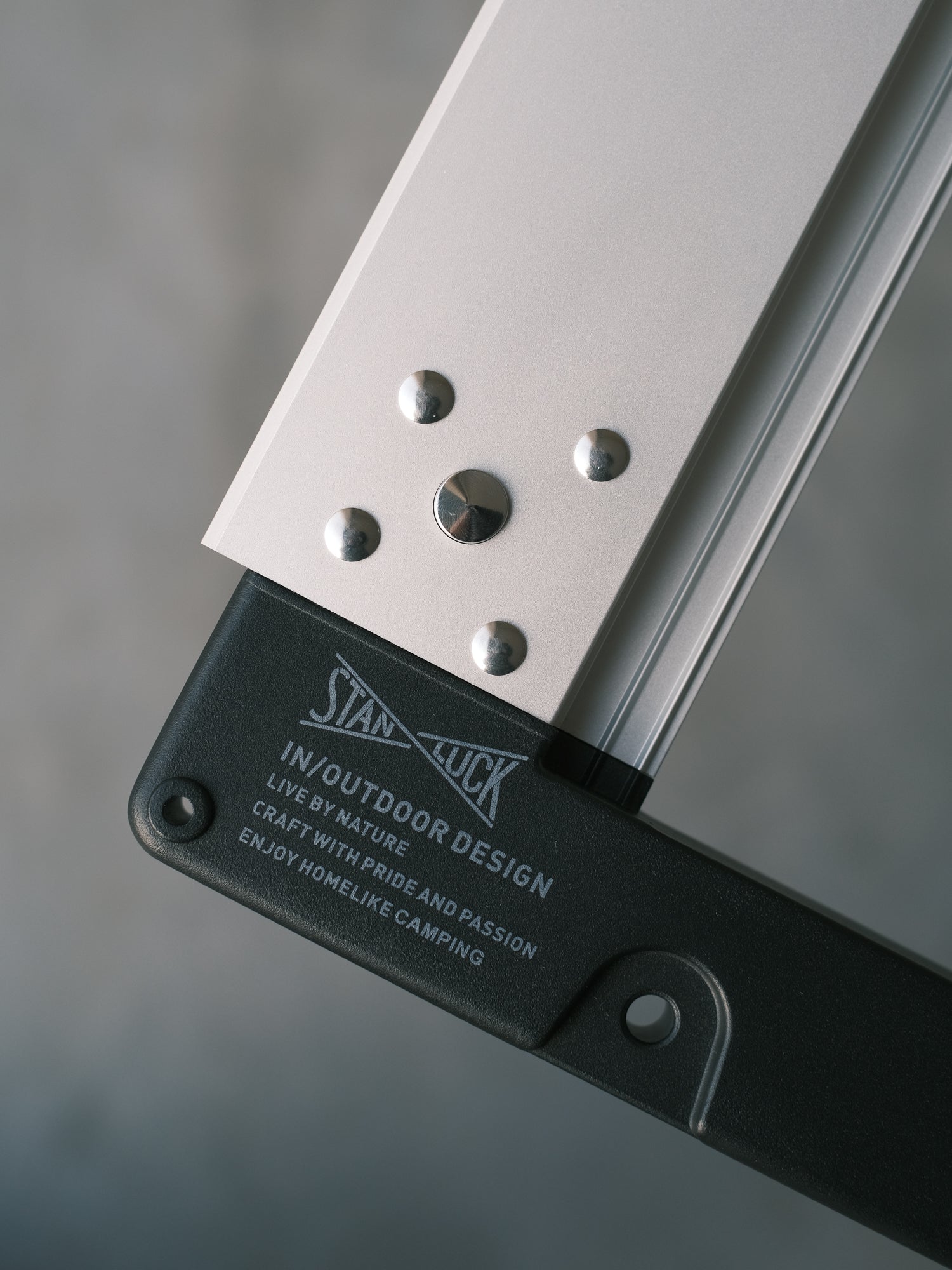 2 Unit IGT Frame – Stanluck, Inc.