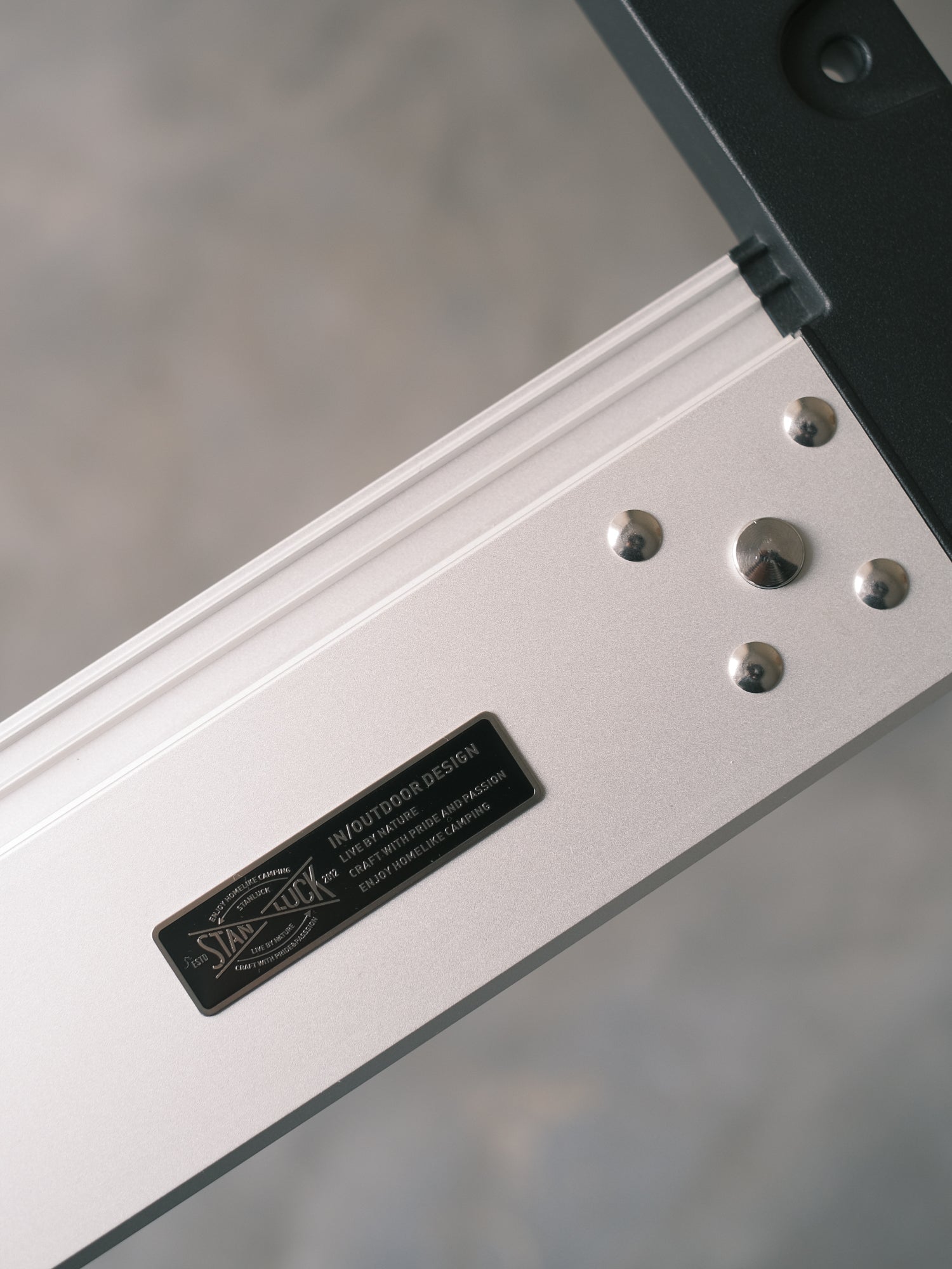 2-Unit IGT Frame – Stanluck, Inc.