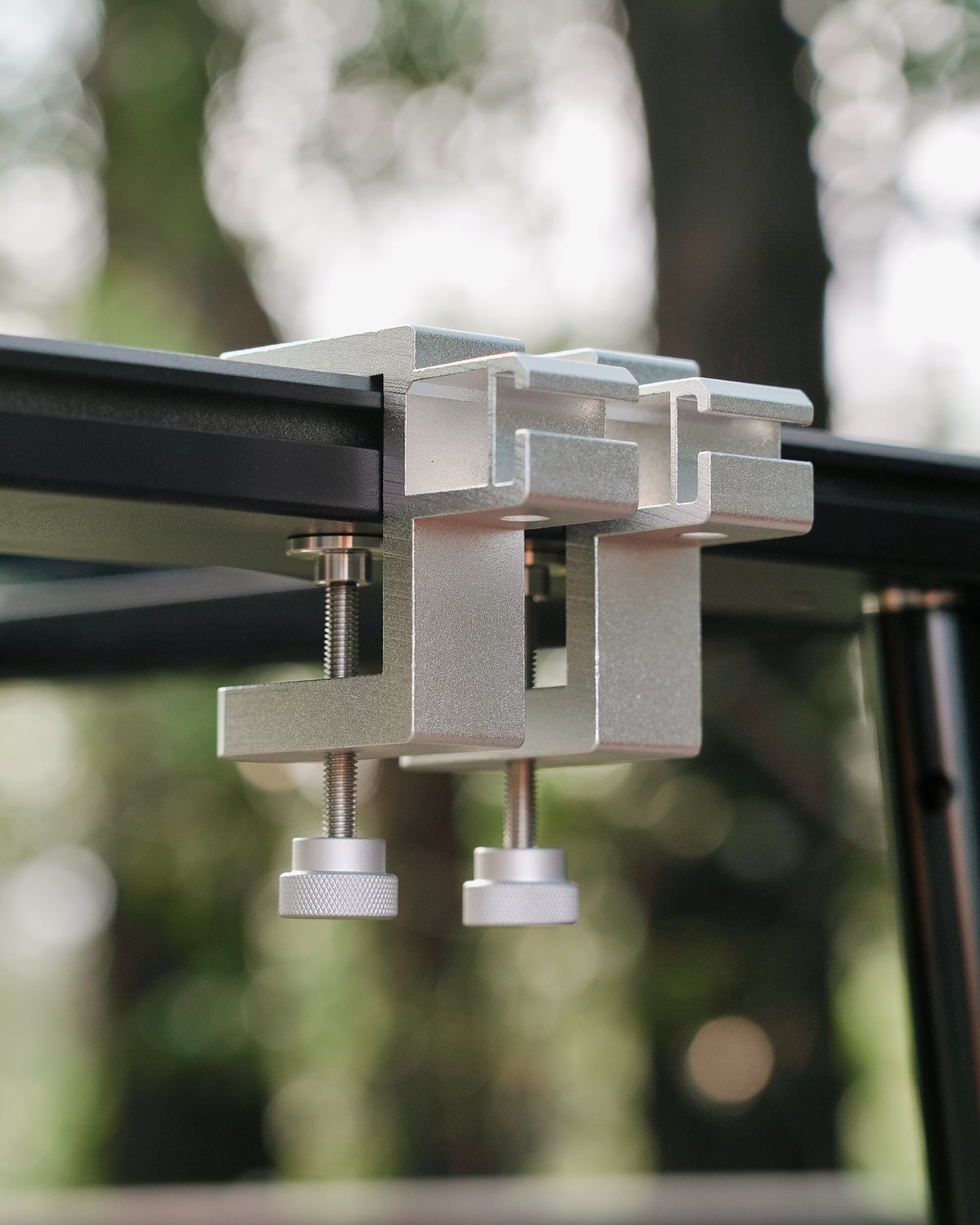 IGT Universal Clamp